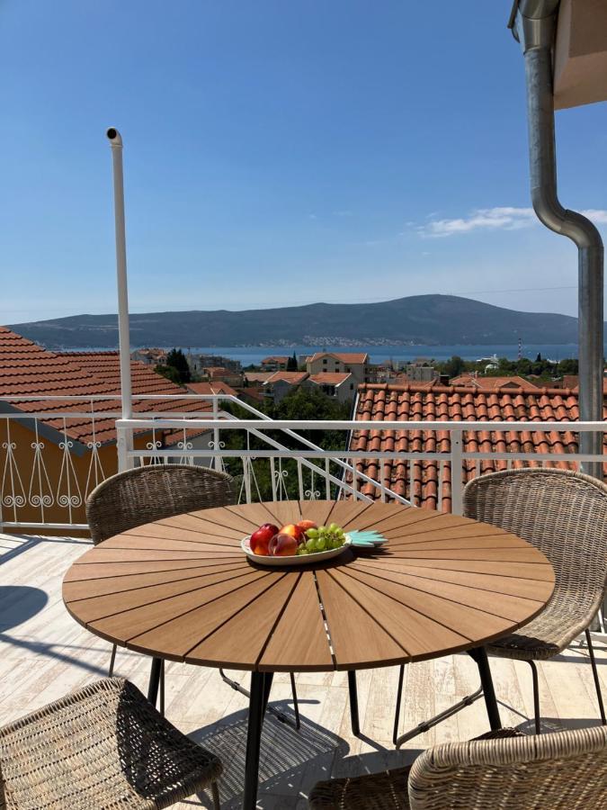 Mia Casa Lägenhet Tivat Exteriör bild