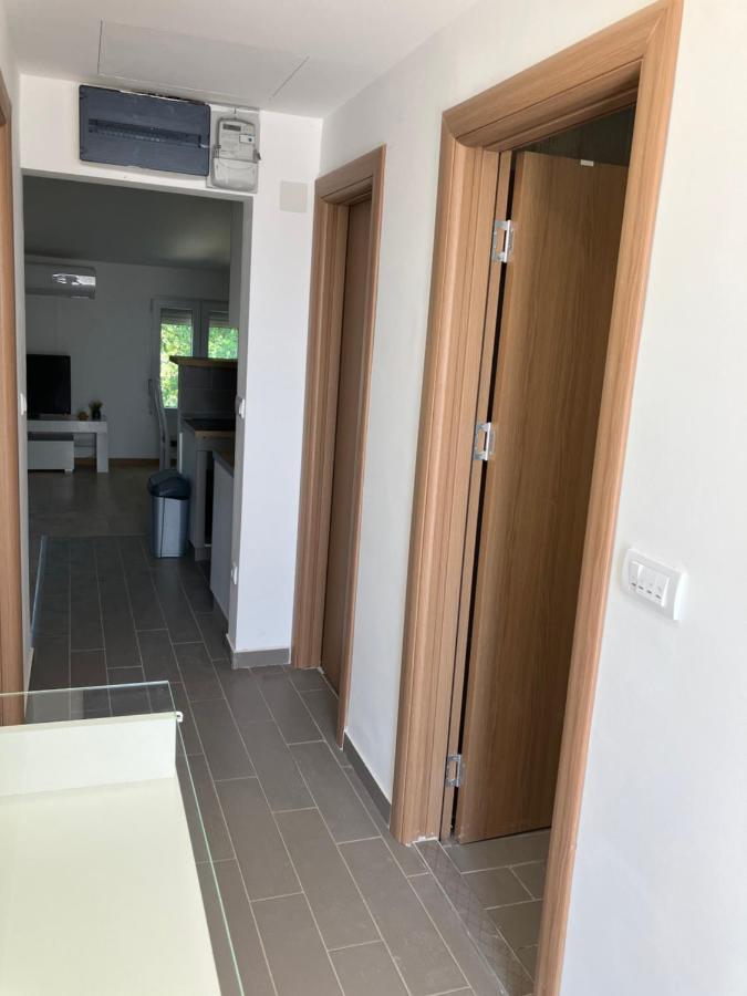 Mia Casa Lägenhet Tivat Exteriör bild
