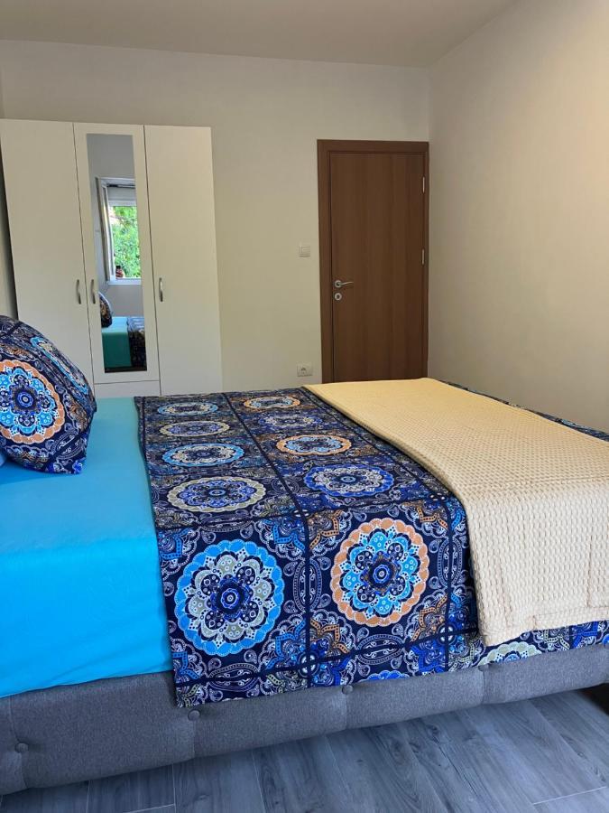 Mia Casa Lägenhet Tivat Exteriör bild