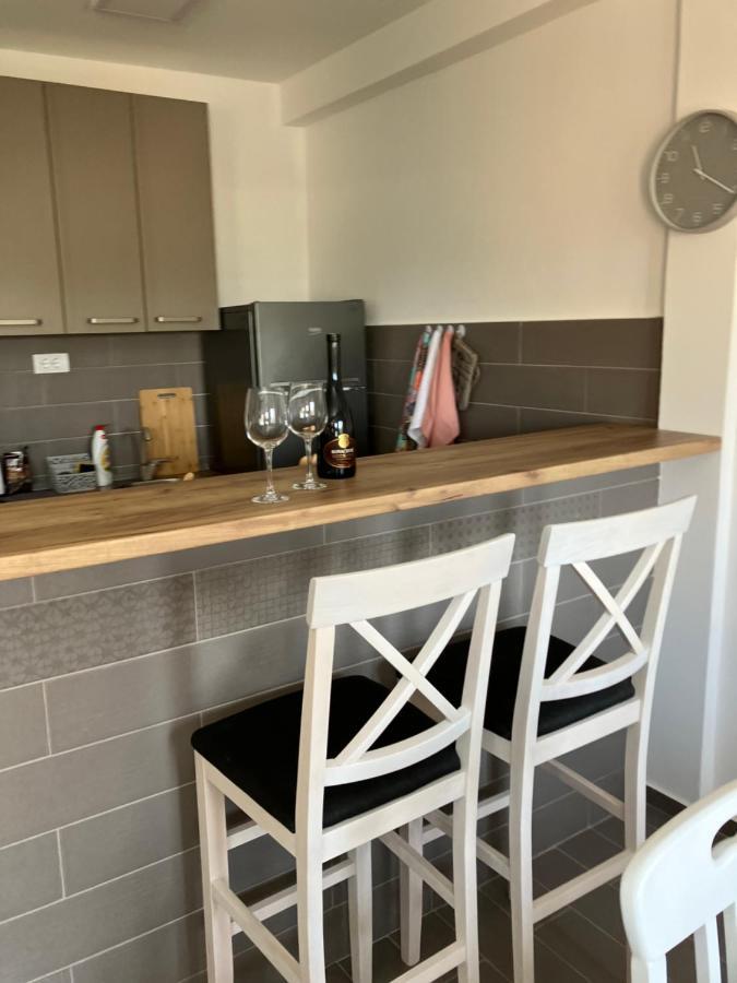 Mia Casa Lägenhet Tivat Exteriör bild